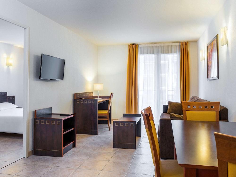 Adagio Access Garibaldi 2*